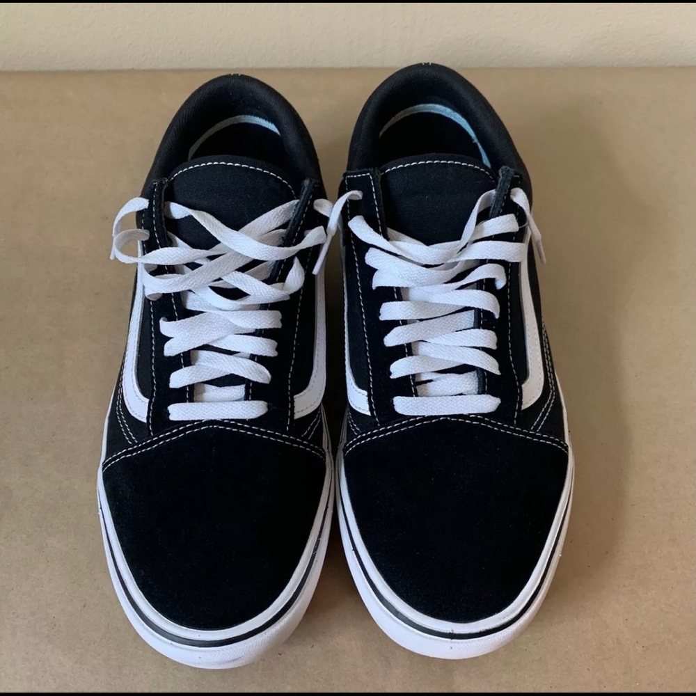 Men’s Off The Wall Vans size 13